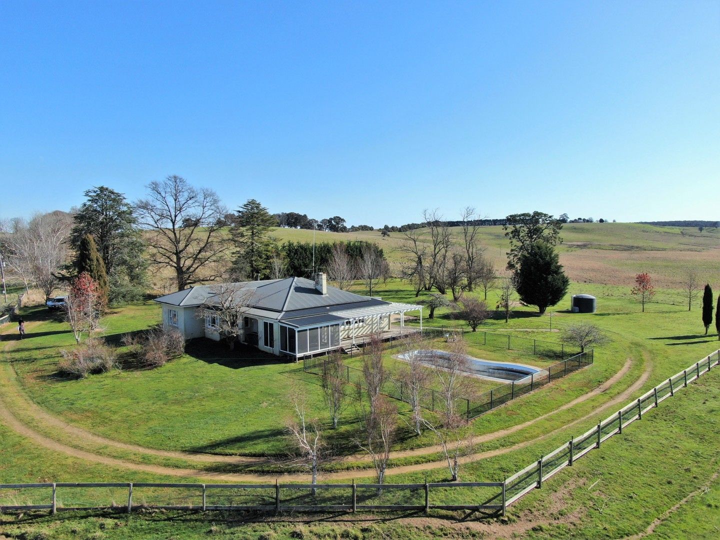 5 bedrooms Rural in 244 Fish River Road CROOKWELL NSW, 2583