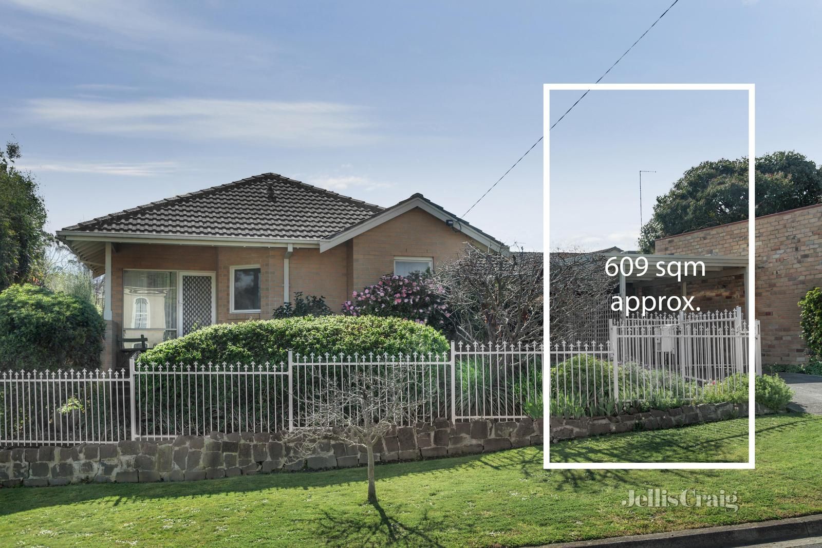 1 Weafgreen Court, Camberwell VIC 3124, Image 0