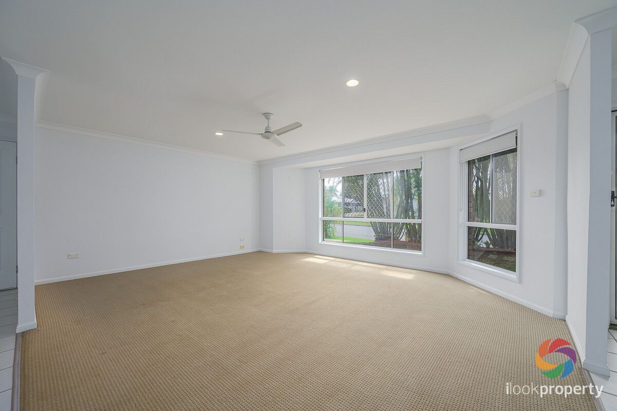 270 J Hickey Avenue, Clinton QLD 4680, Image 2