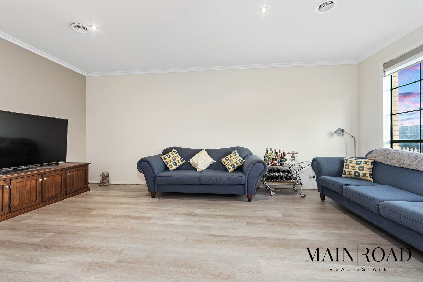 8 Oarsome Drive, Delahey VIC 3037, Image 1