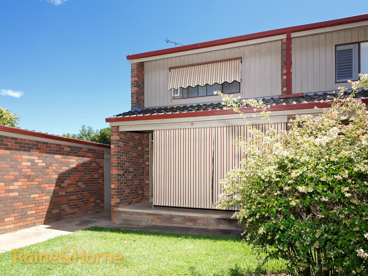 9/81-85 Ziegler Avenue, Kooringal NSW 2650, Image 1