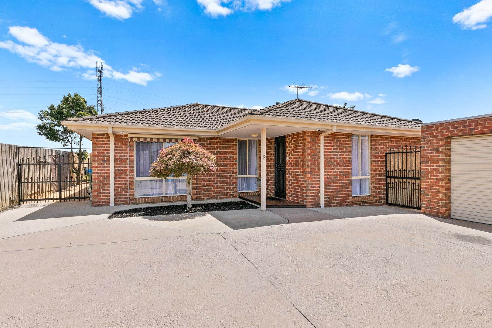 2/13 Conferta Court, Cranbourne West VIC 3977, Image 0