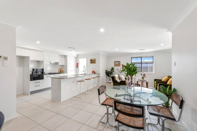 Picture of 37 Neave Way, THRUMSTER NSW 2444