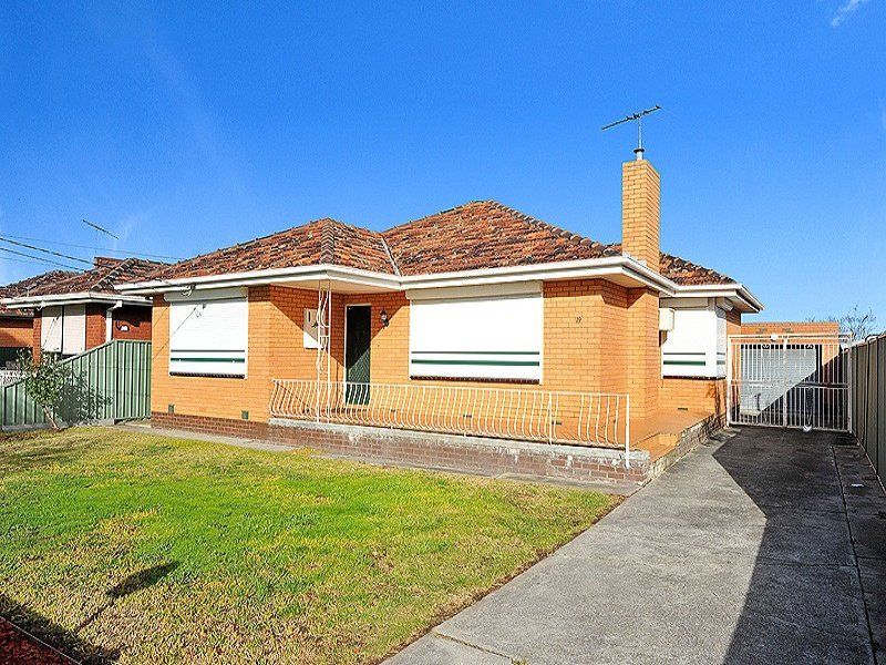 19 Kingsway Drive, Lalor VIC 3075, Image 0