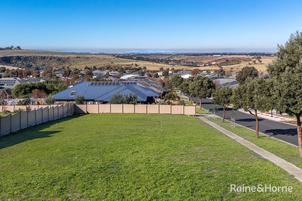 166 Belleview Drive, Sunbury VIC 3429 Domain