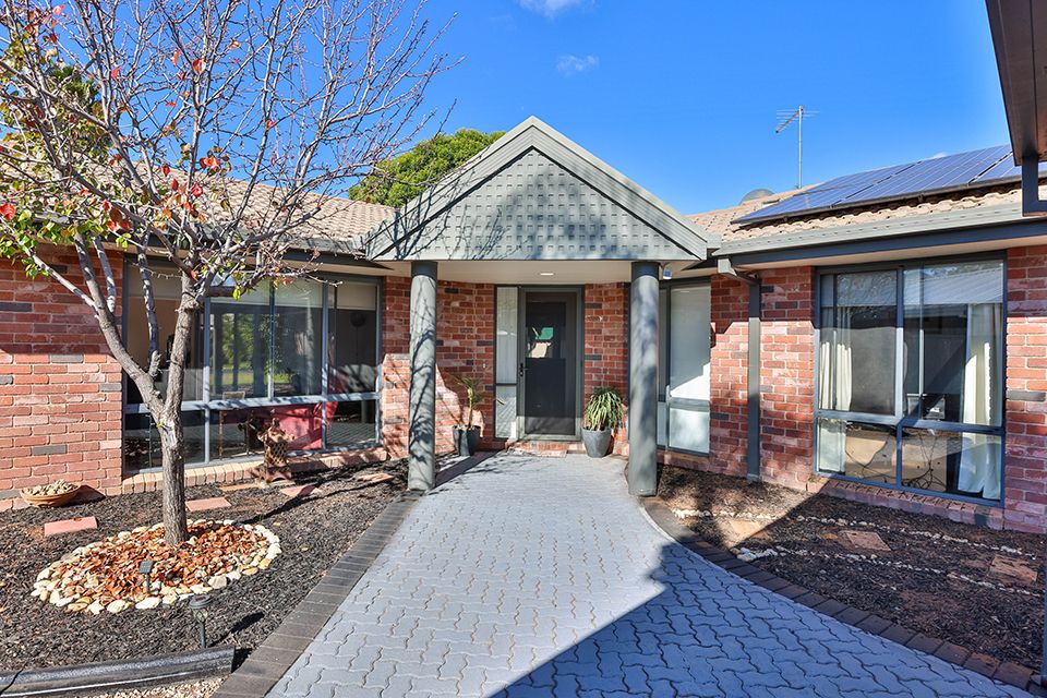 5 Coonawarra Close, Mildura VIC 3500, Image 0