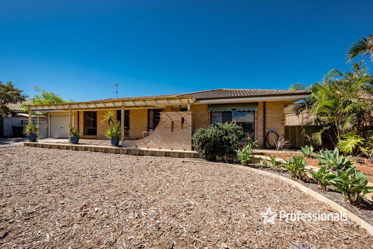 11 Seacrest Street, Tarcoola Beach WA 6530, Image 1