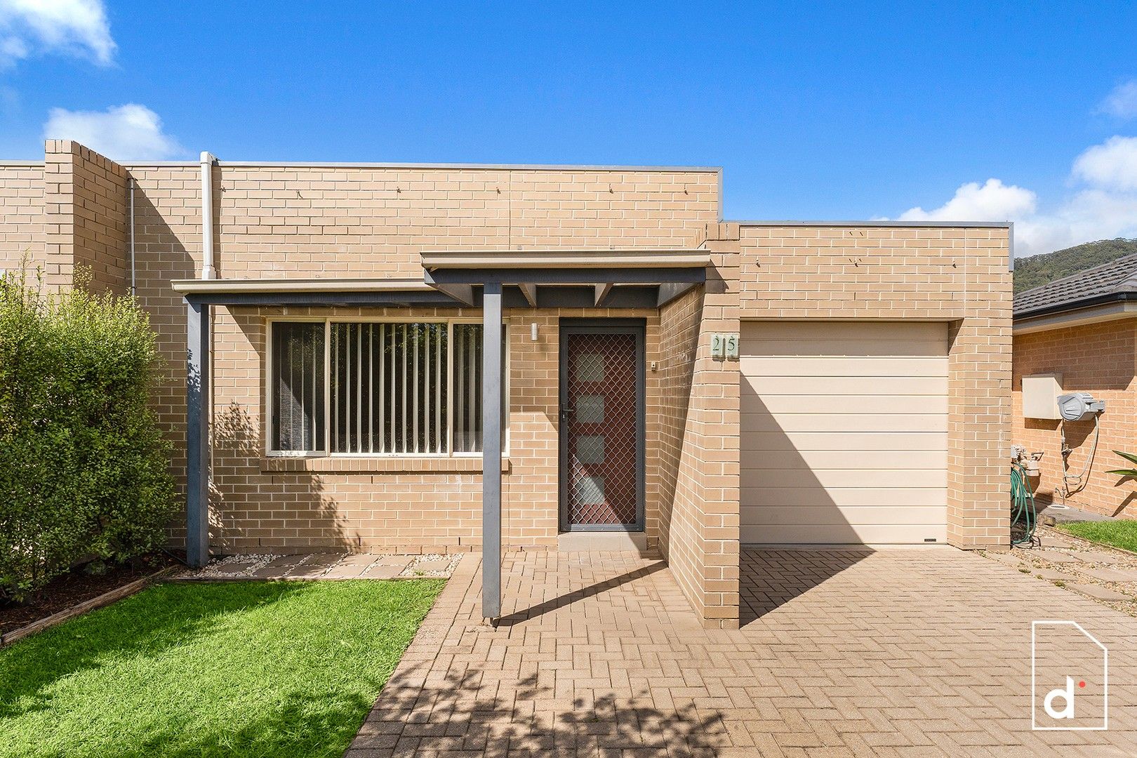 3 bedrooms Semi-Detached in 25 Watergum Way WOONONA NSW, 2517