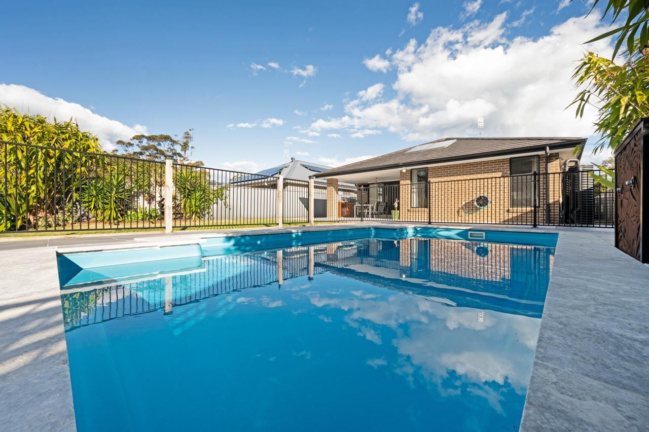 4 Fred Avery Drive, Buttaba NSW 2283, Image 2