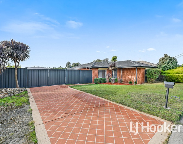 83 Coral Drive, Hampton Park VIC 3976