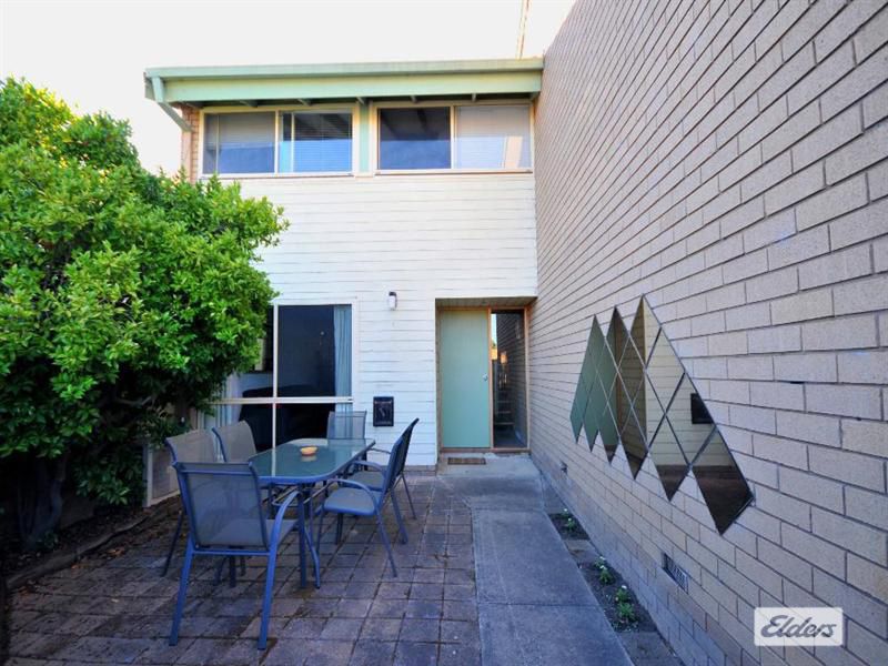 4/429 Griffith Road, Lavington NSW 2641, Image 0