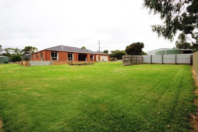 56 Bridge Road, Bushfield VIC 3281, Image 2