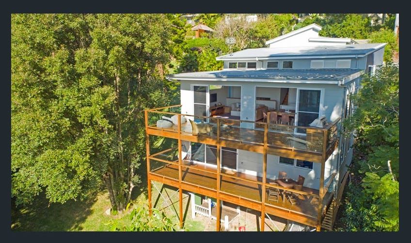 6 bedrooms House in 91A Powderworks Road NORTH NARRABEEN NSW, 2101