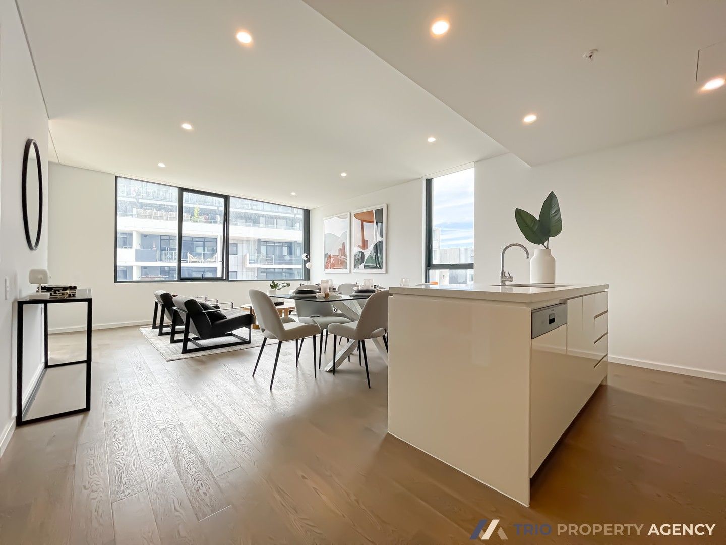 2 bedrooms Apartment / Unit / Flat in 313/12 Paul Street ZETLAND NSW, 2017