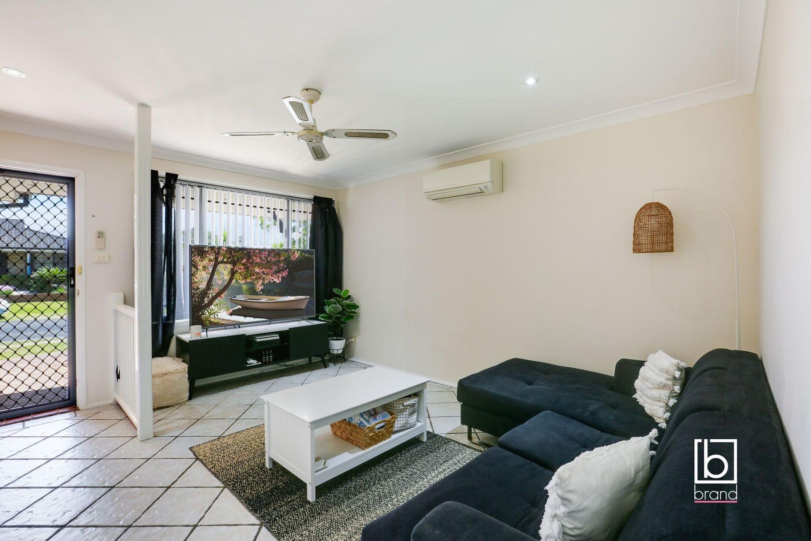 41 Shearer Crescent, Blue Haven NSW 2262, Image 2
