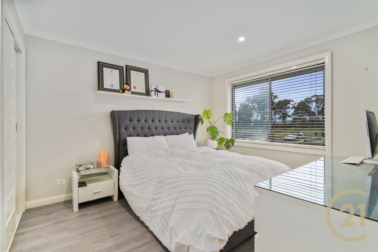 4 Sylvester Lane, Gregory Hills NSW 2557, Image 2