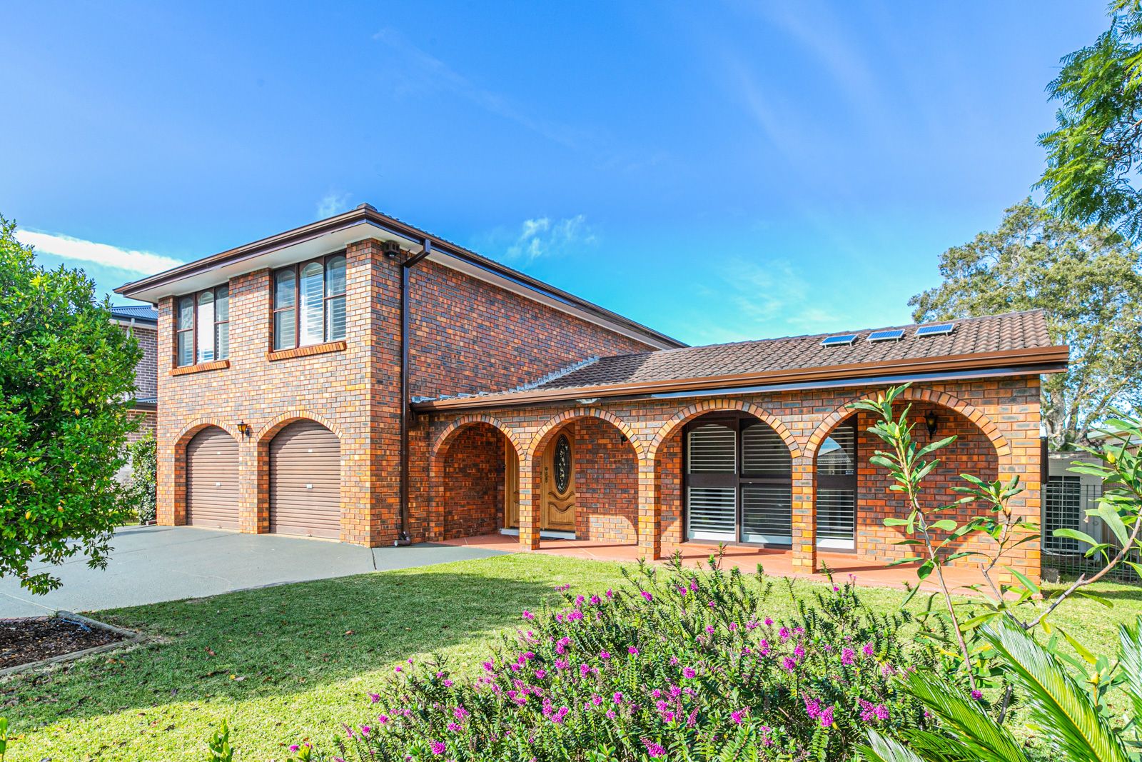 4 bedrooms House in 19 Radiata Avenue BAULKHAM HILLS NSW, 2153