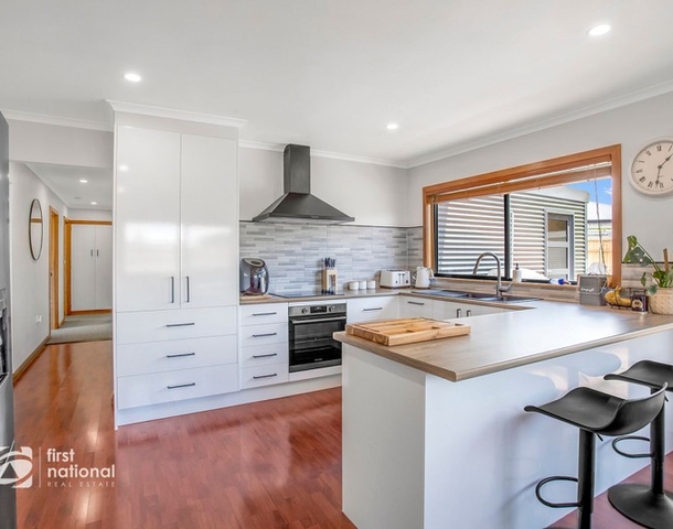 28 Pineleigh Street, Penguin TAS 7316