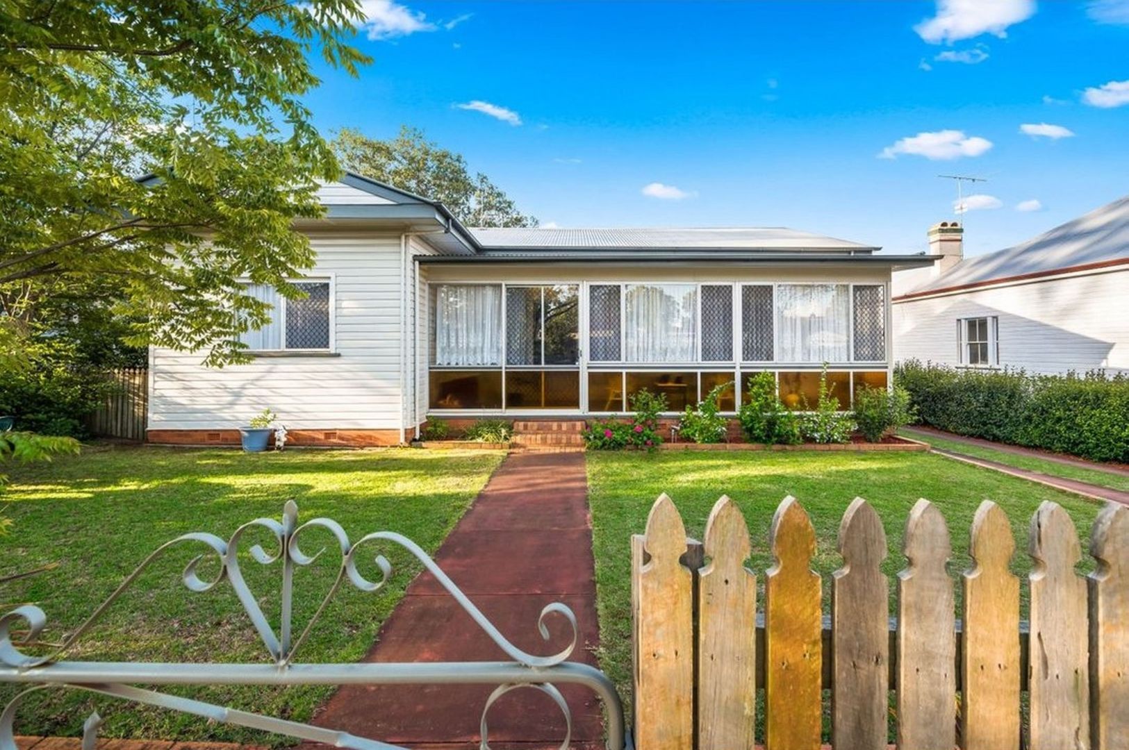 163 Russell Street, Newtown QLD 4350