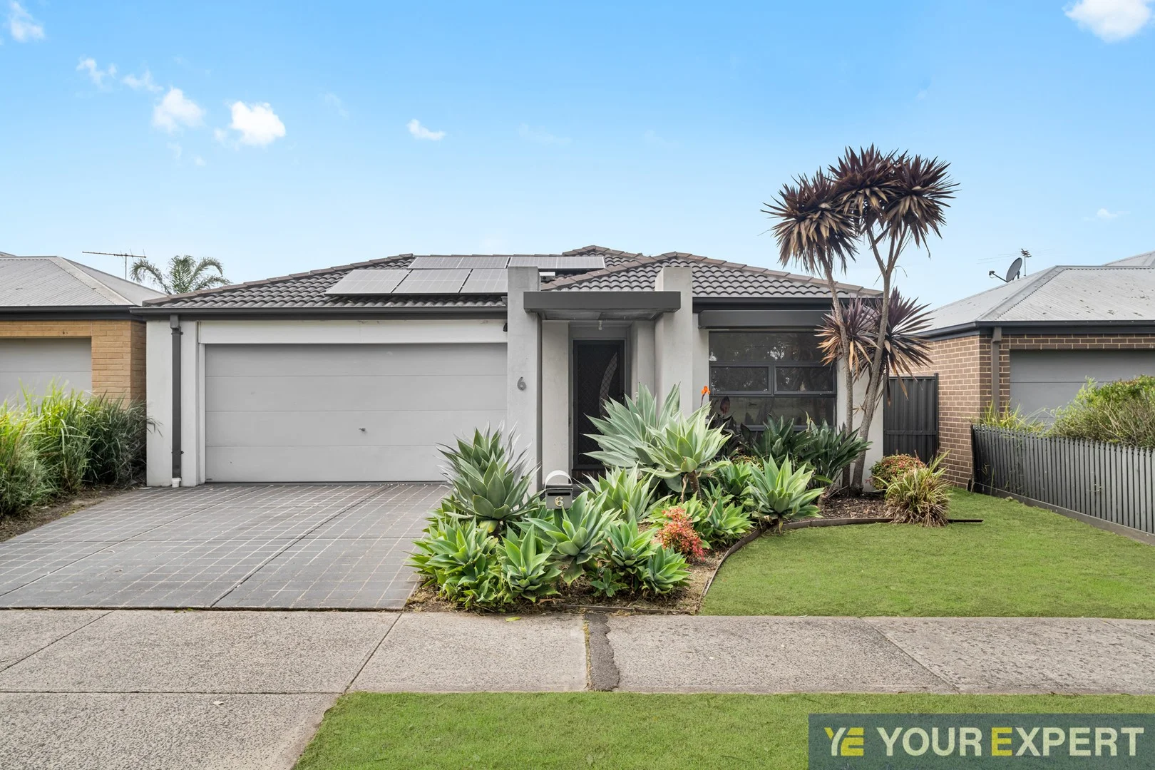 6 Walnut Way, Pakenham VIC 3810