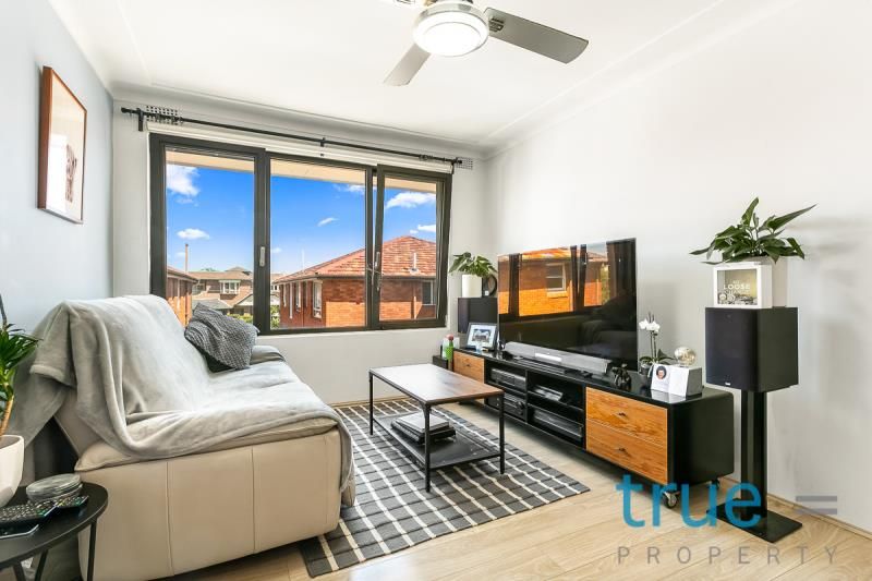 2 bedrooms Apartment / Unit / Flat in 5/2a Woodcourt Street MARRICKVILLE NSW, 2204