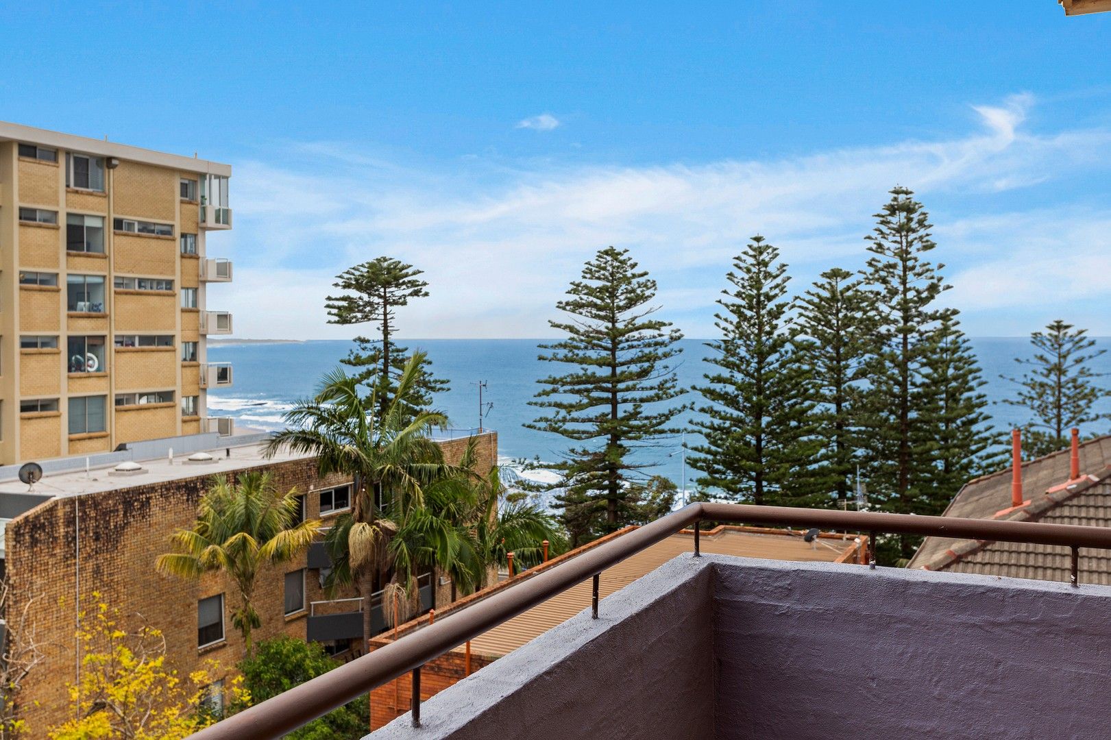 2 bedrooms Apartment / Unit / Flat in 11/21-23 Corrimal Street WOLLONGONG NSW, 2500