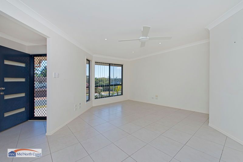 40 Fiona Crescent, Lake Cathie NSW 2445, Image 1