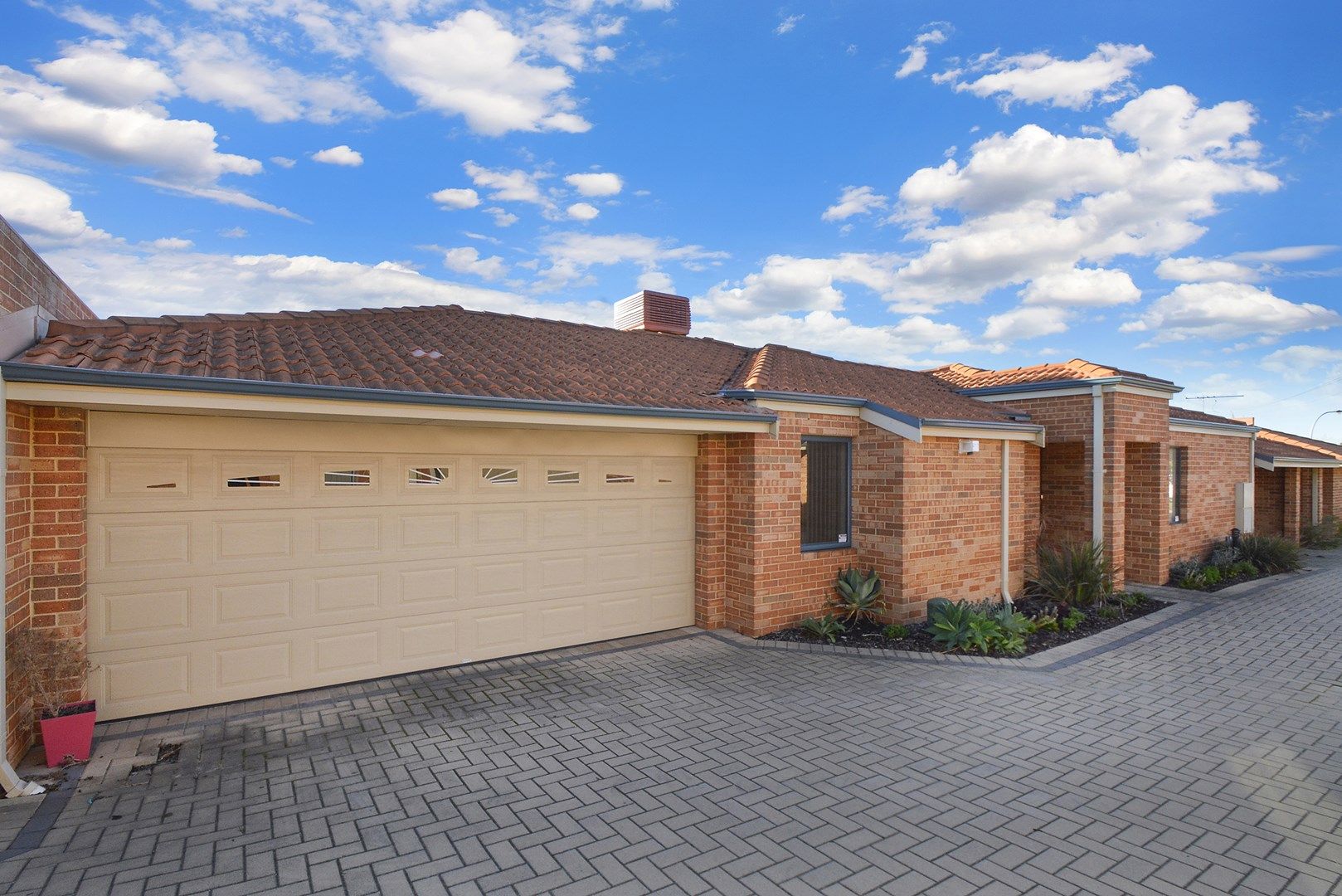 7/39 Brookside Gardens, Caversham WA 6055, Image 0