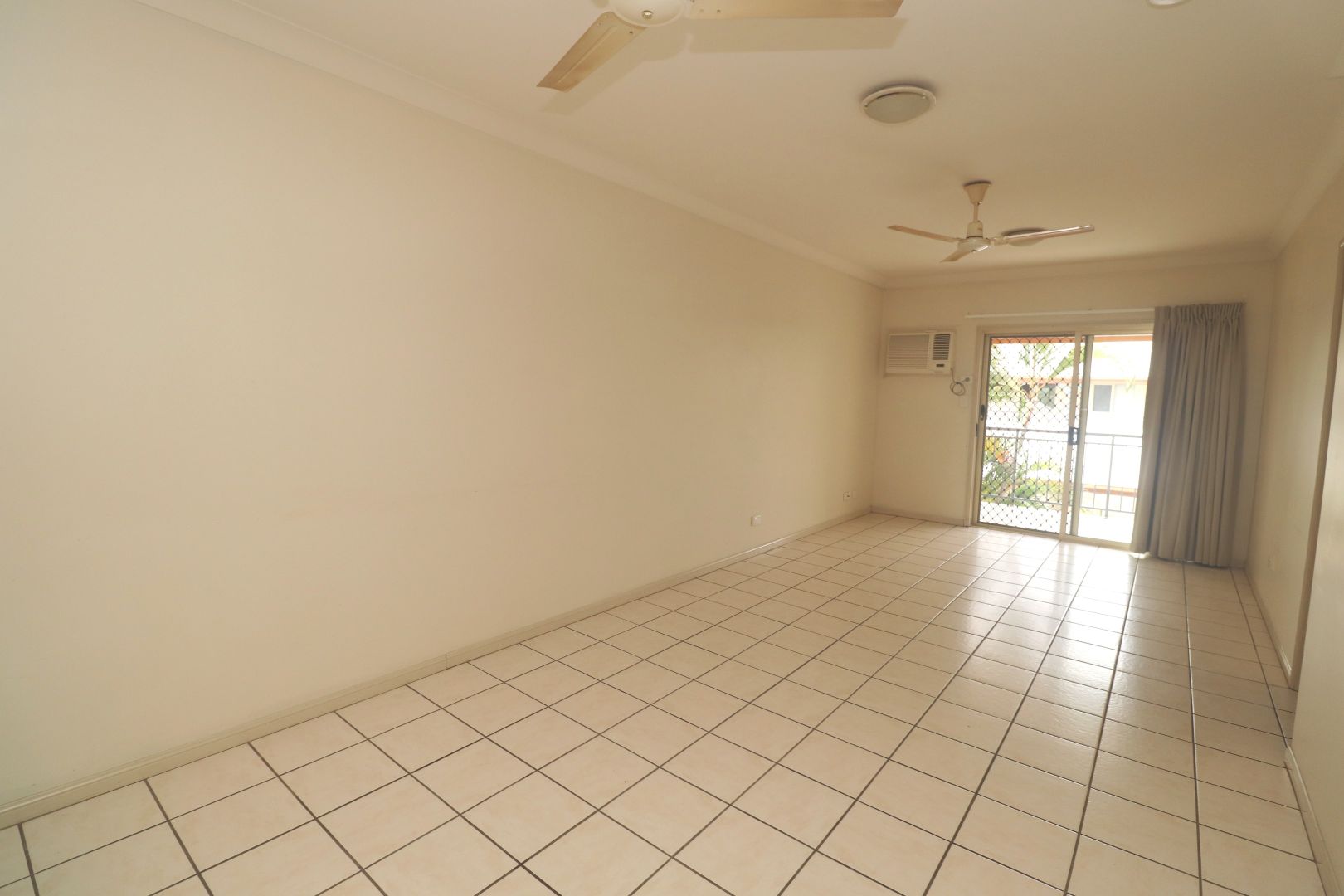 12/6-8 Bell Street, South Townsville QLD 4810, Image 2