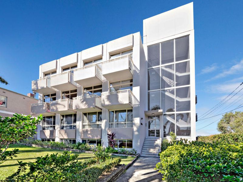 Studio in 7/275 Lyons Road, RUSSELL LEA NSW, 2046