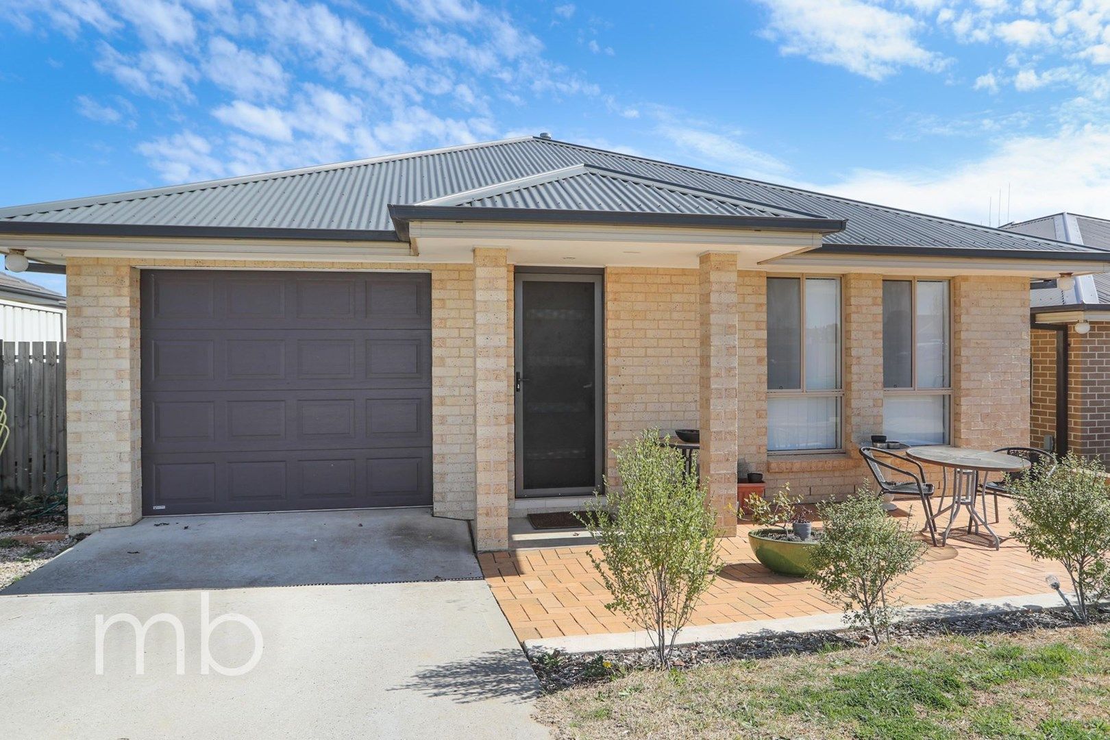 11 Candlebark Crescent, Orange NSW 2800, Image 0