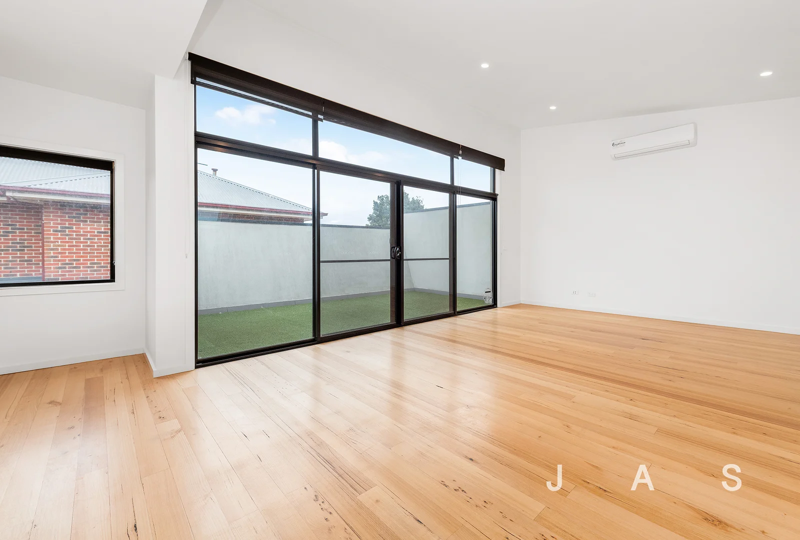 Additional image 4 of 2/101 Roberts Street, Yarraville VIC 3013