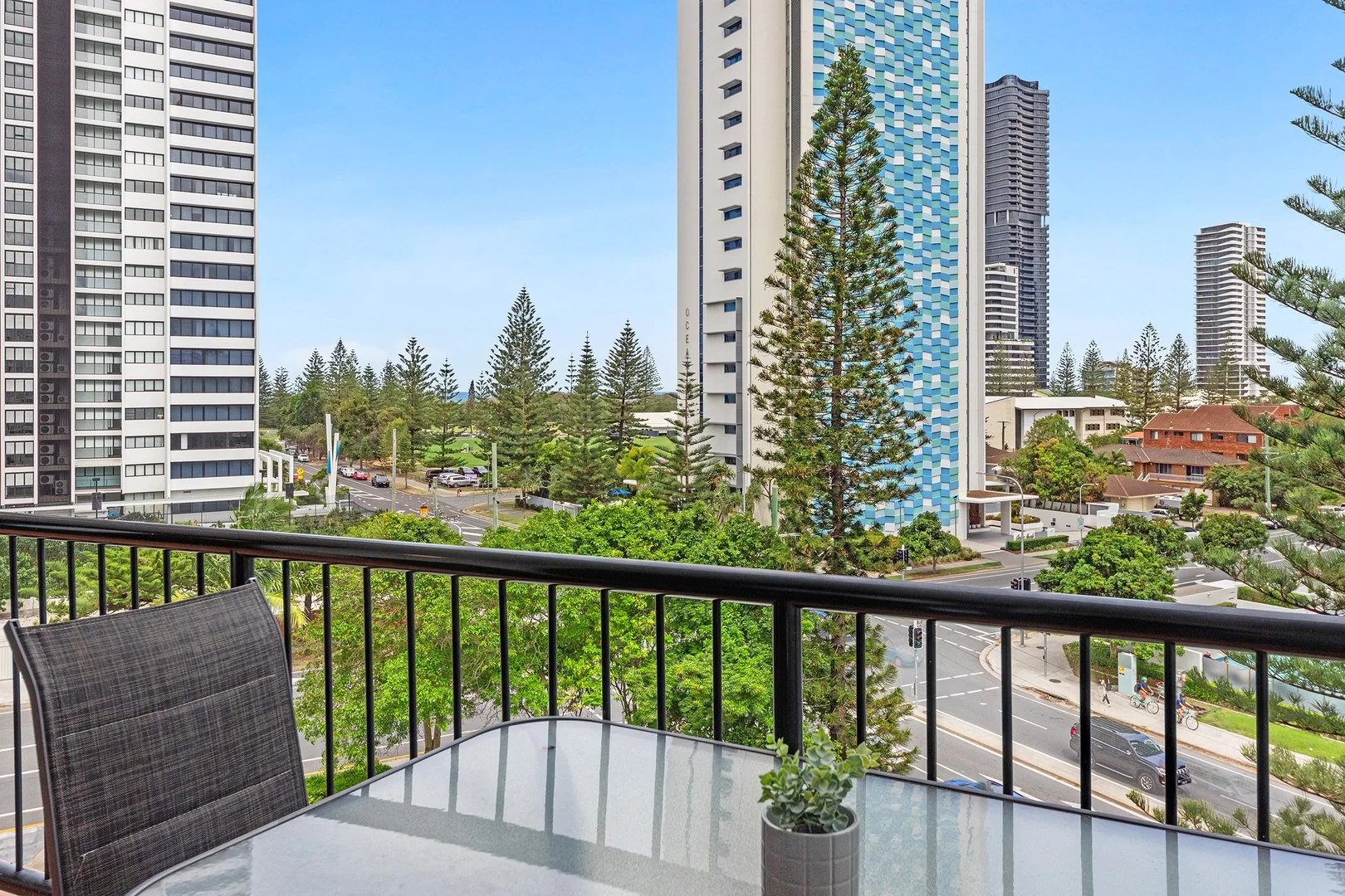 506/32 Surf Parade, Broadbeach Waters QLD 4218