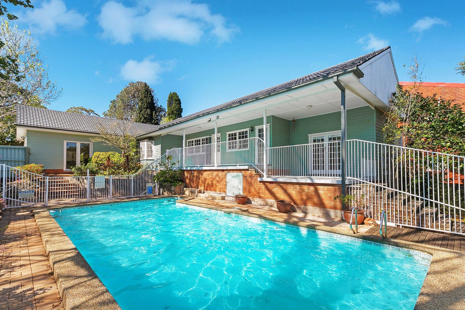 4 bedrooms House in 2 Lovat Street WEST PYMBLE NSW, 2073