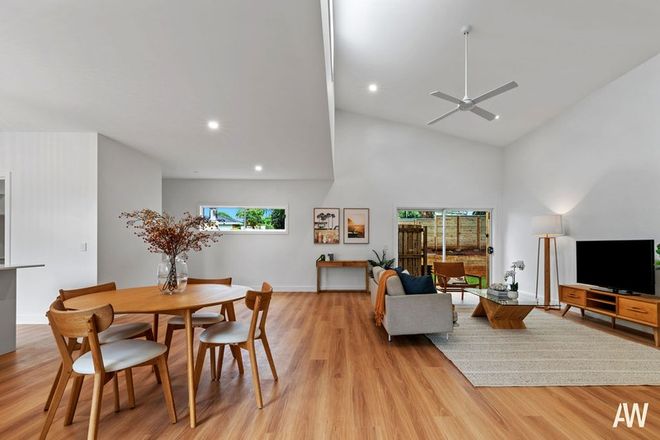 Picture of 2/53 Gloucester Road, BUDERIM QLD 4556