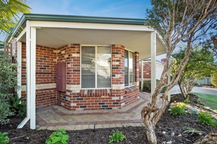 43 Cantrell Circuit, Landsdale WA 6065, Image 2