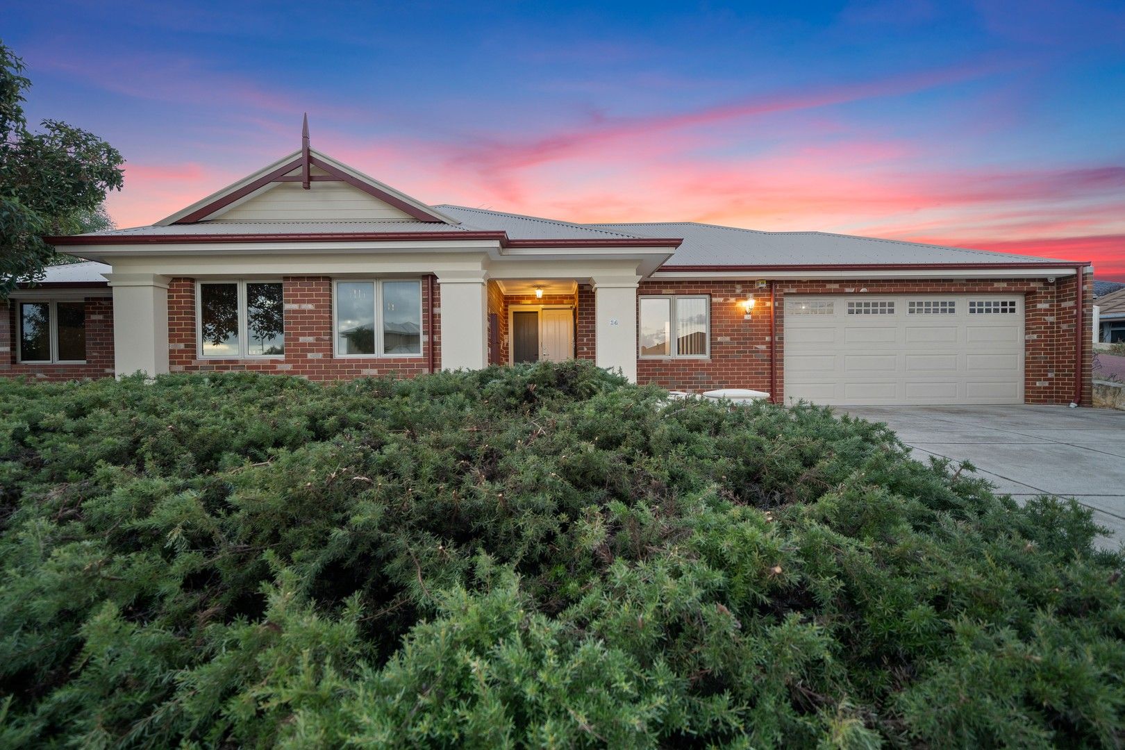 3 bedrooms House in 14 Greylock Meander MADELEY WA, 6065