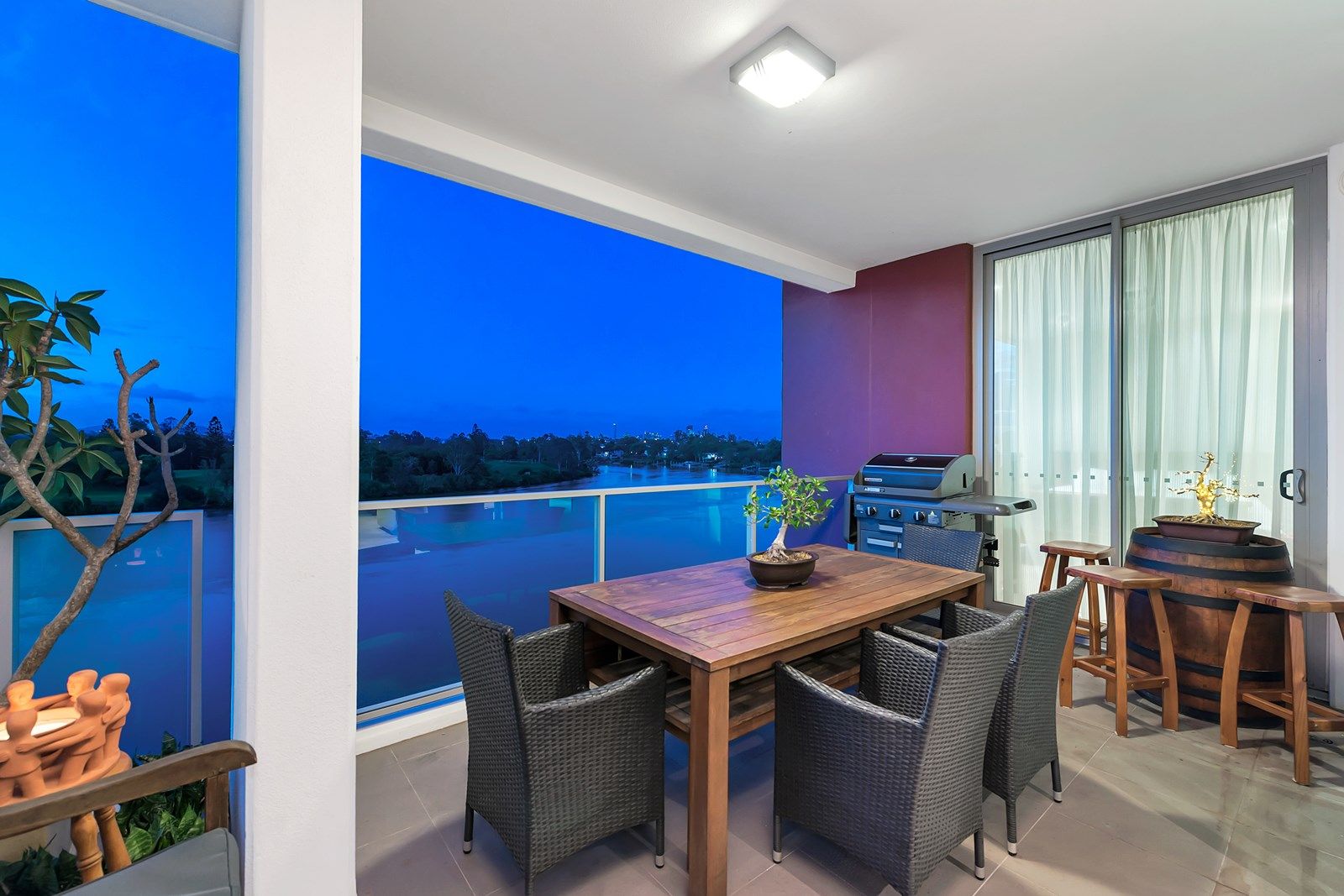 3111/211 King Arthur Terrace, Tennyson QLD 4105, Image 2