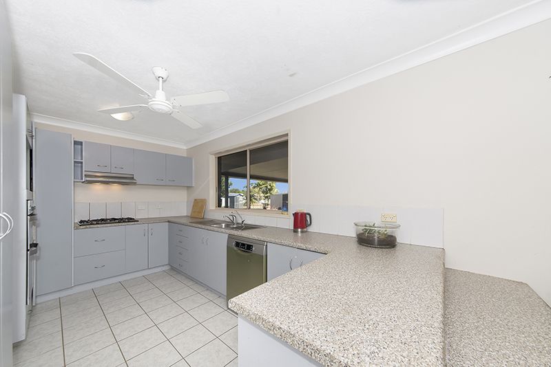 79 Rangewood Dr, Rangewood QLD 4817, Image 2