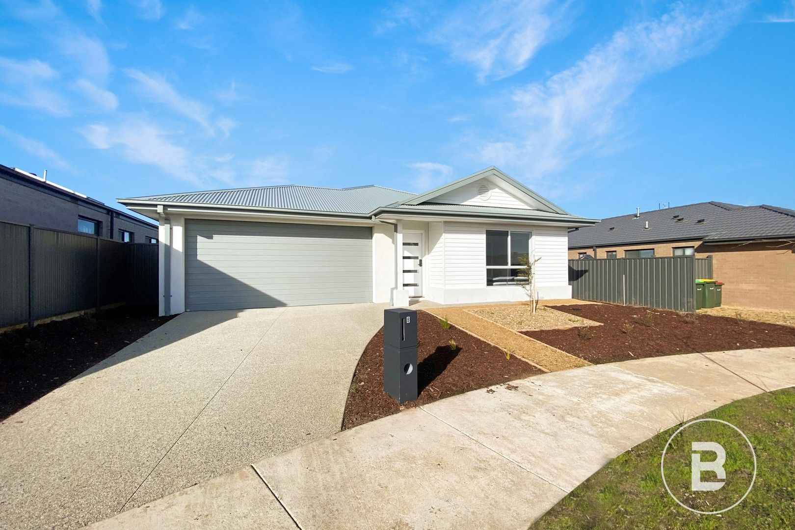 3 bedrooms House in 8 Warbler Court WINTER VALLEY VIC, 3358