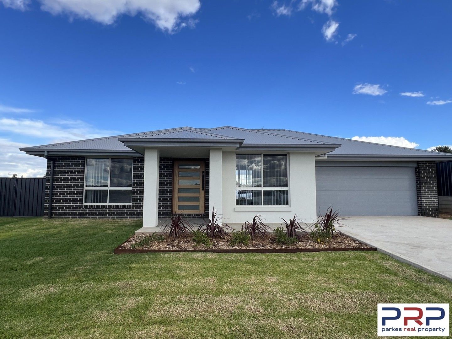 38 Vaucluse Place, Parkes NSW 2870, Image 0