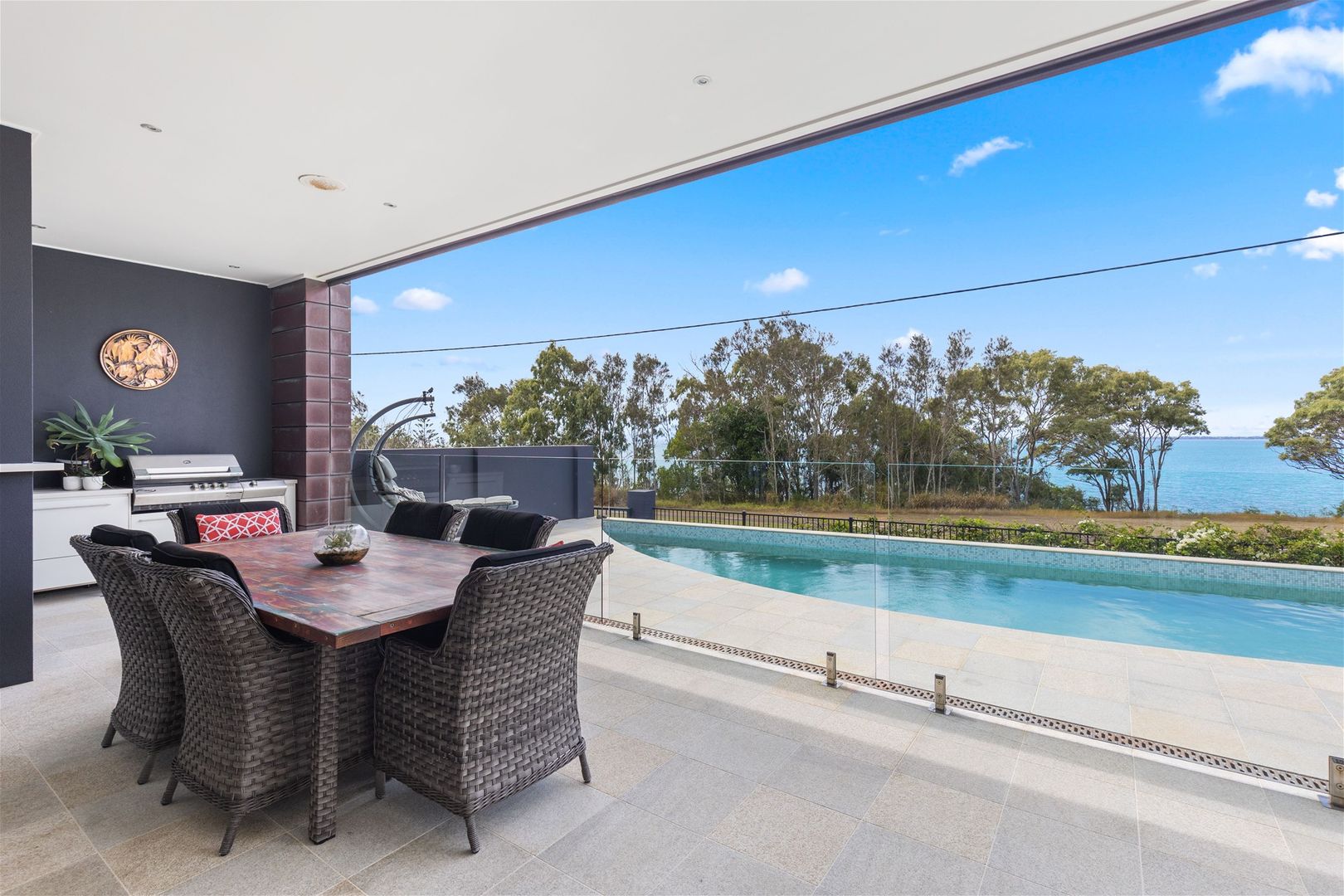 107 Esplanade , Point Vernon Property History & Address Research Domain