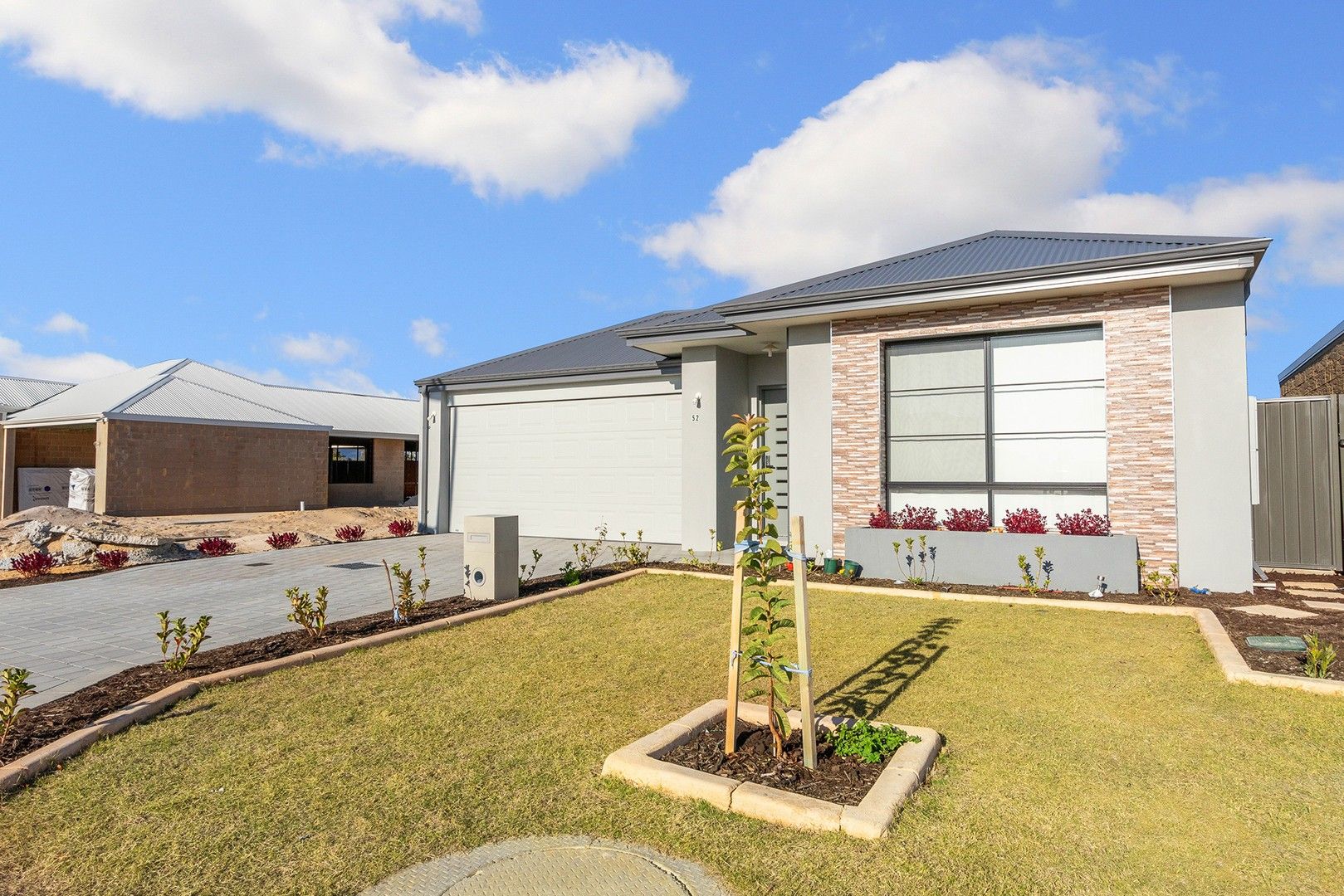 4 bedrooms House in 52 Halcyon Loop SOUTHERN RIVER WA, 6110