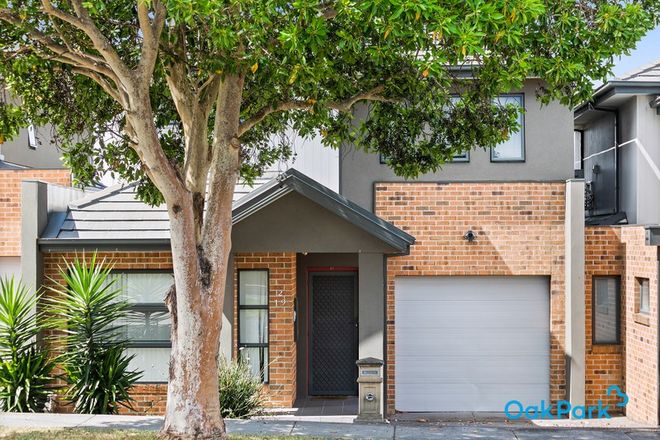 Picture of 2/19 Grandview Street, GLENROY VIC 3046