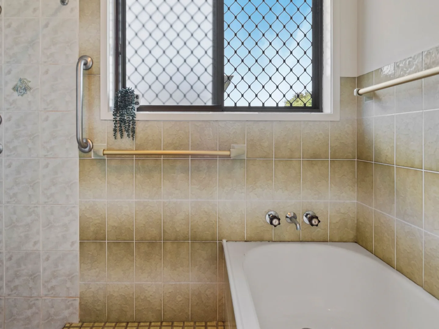 Additional image 7 of 20 Vermont Crescent, Mount Warren Park QLD 4207