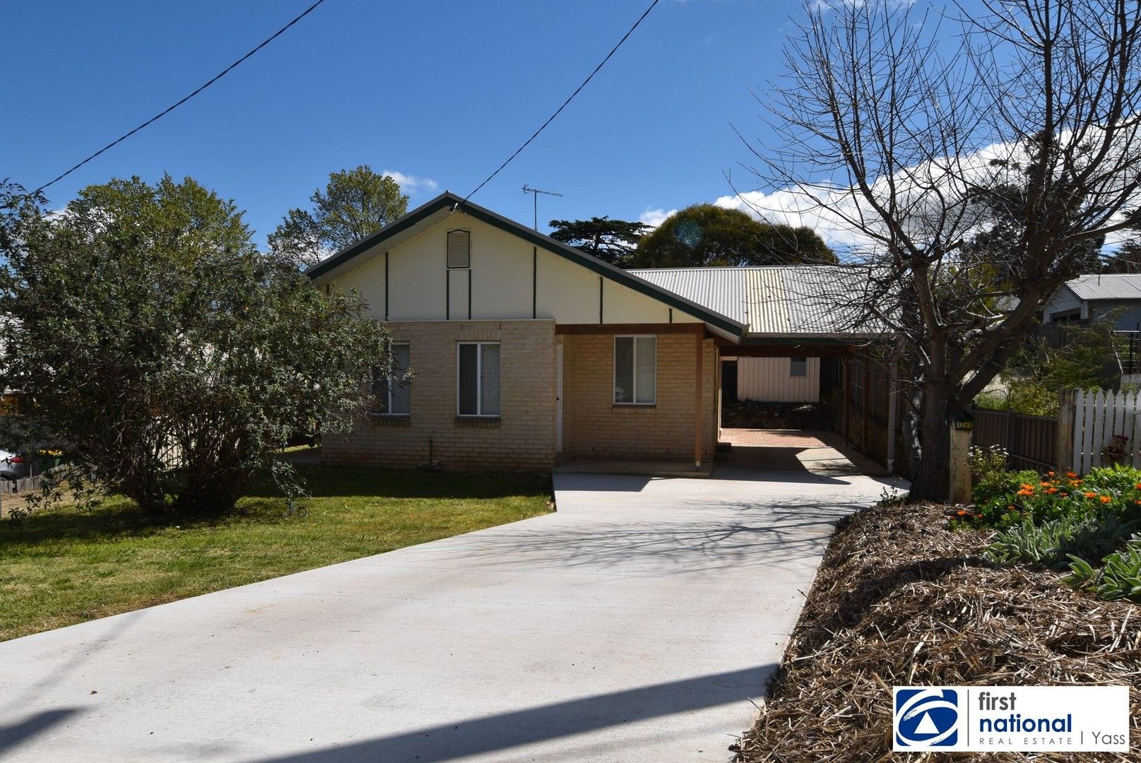 3 bedrooms House in 65 Meehan Street YASS NSW, 2582