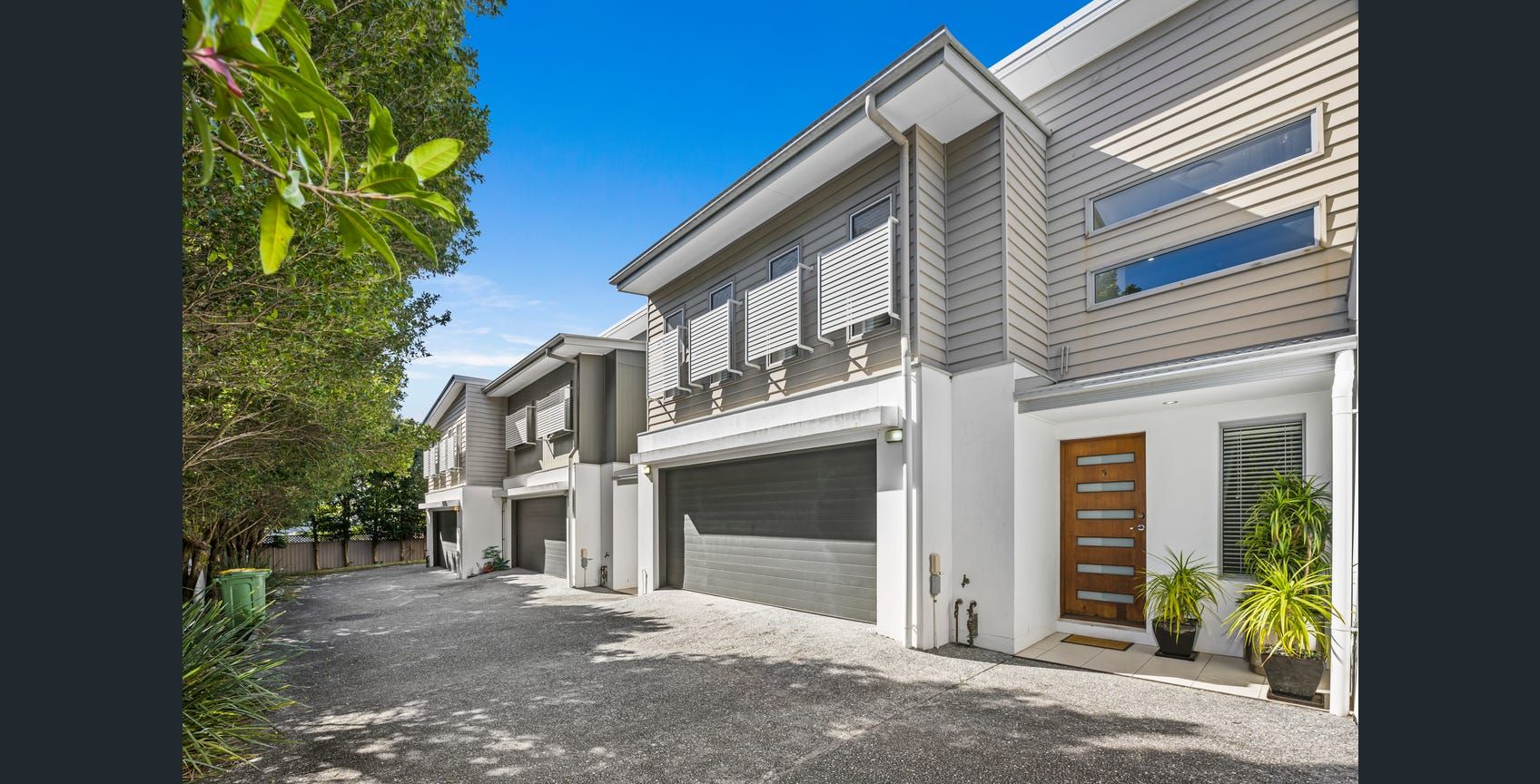 4 bedrooms Townhouse in 3/119 Eugaree Street SOUTHPORT QLD, 4215