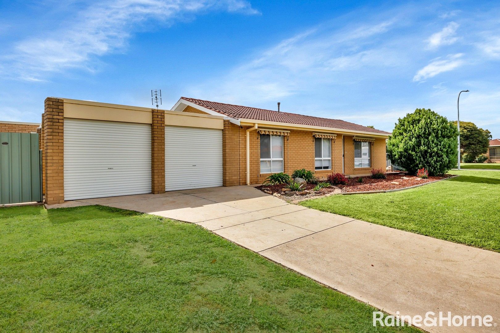 32 Eldershaw Drive, Forest Hill NSW 2651, Image 0