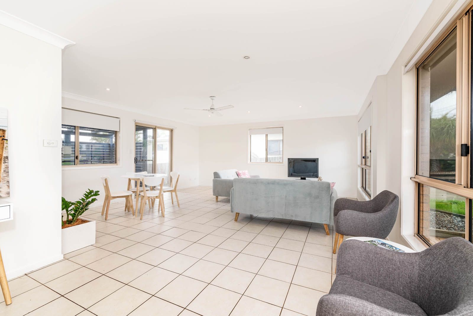 1501 Ocean Drive, Lake Cathie NSW 2445 House For Rent Domain