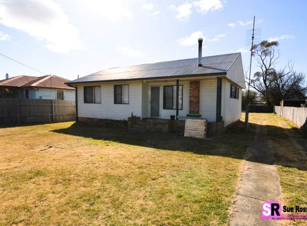 3 O'donnell Avenue, Guyra NSW 2365